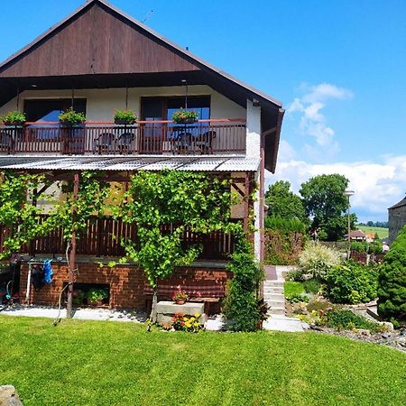 Apartman U Spycharu Bile Policany ภายนอก รูปภาพ