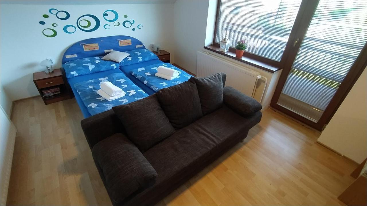 Apartman U Spycharu Bile Policany ภายนอก รูปภาพ