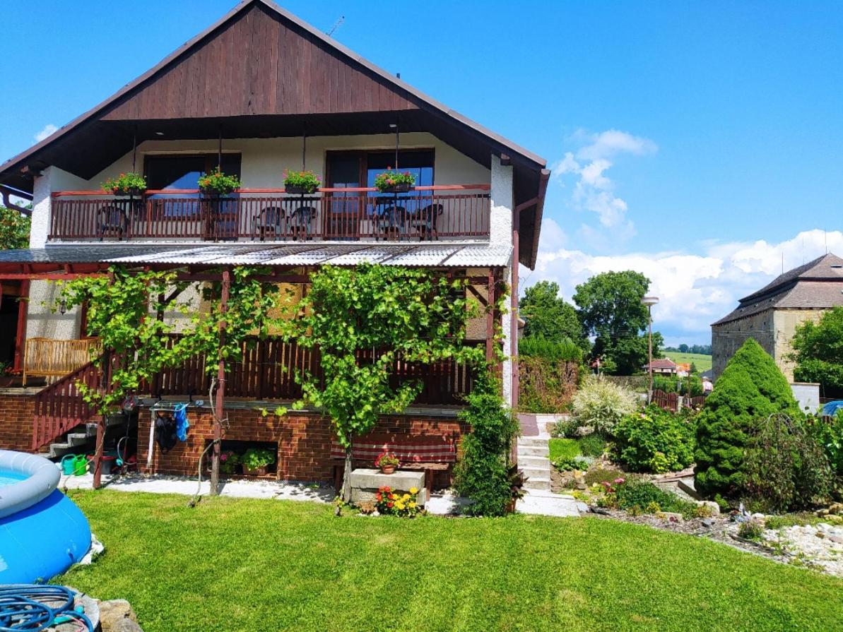 Apartman U Spycharu Bile Policany ภายนอก รูปภาพ