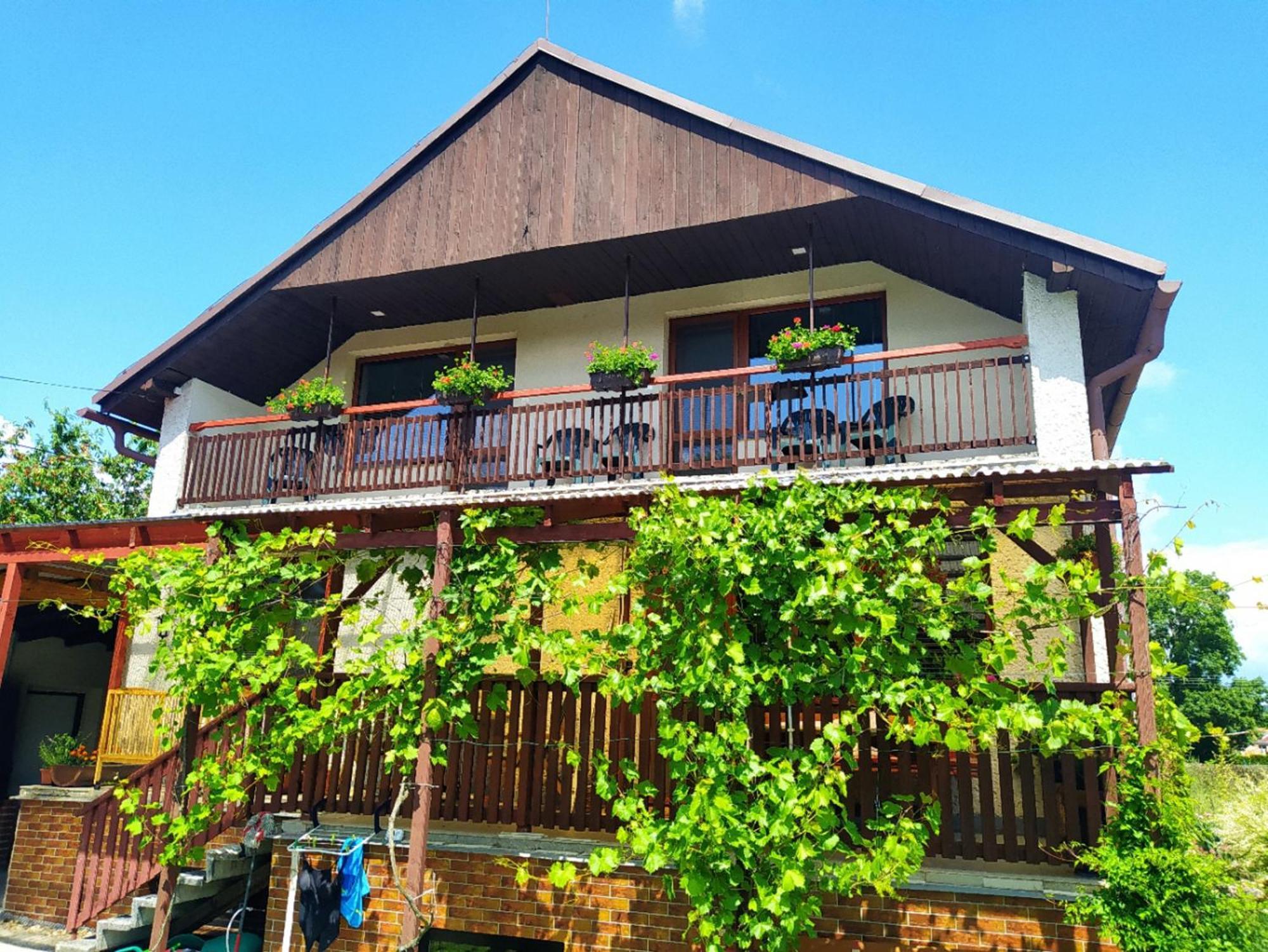 Apartman U Spycharu Bile Policany ภายนอก รูปภาพ